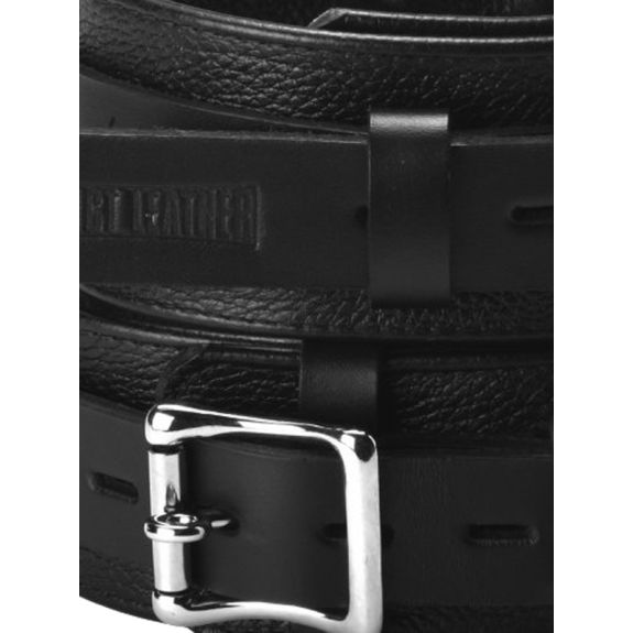 Strict Leather Deluxe Bovenbeenboeien