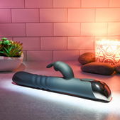 Evolved Evolved - Rapid Rabbit Stotende Vibrator - Zwart