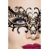 Metalen masker zwarte krullen