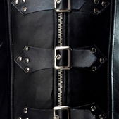 Onderbustcorset leerlook riempjes