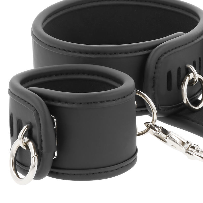 Fetish Submissive - Vegan Lederen Halsband En Handboeien Met Nopreen Voering - afbeelding 6