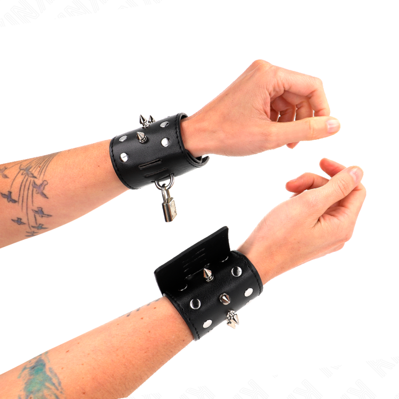 Kink - Punk Stijl Spiked Polsbandjes 25 X 6 cm