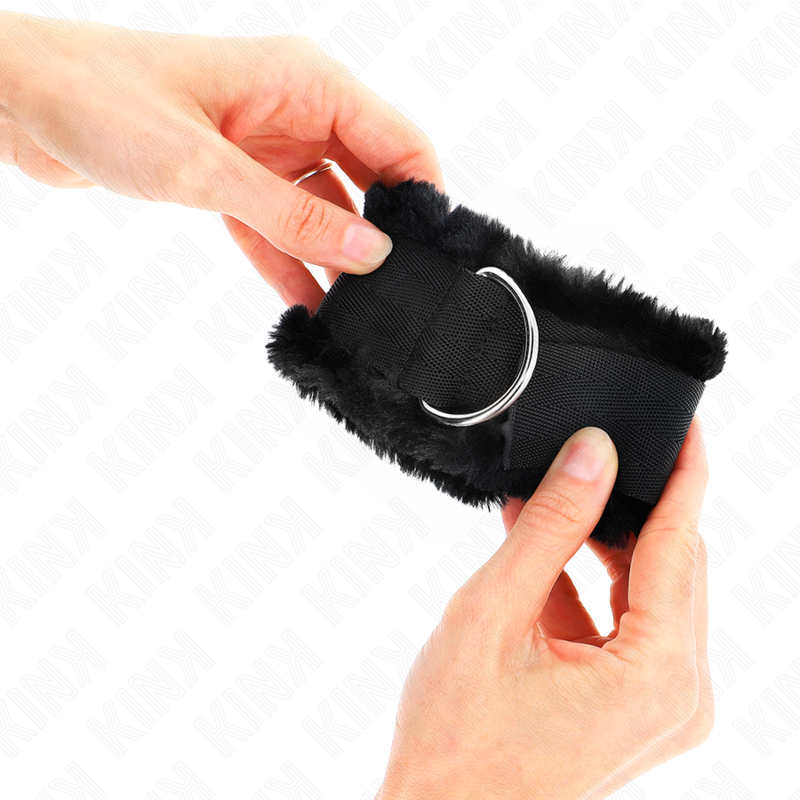 Kink - Verstelbare Zwarte Gevoerde Polsbandjes 17-31 cm X 7 cm - afbeelding 4